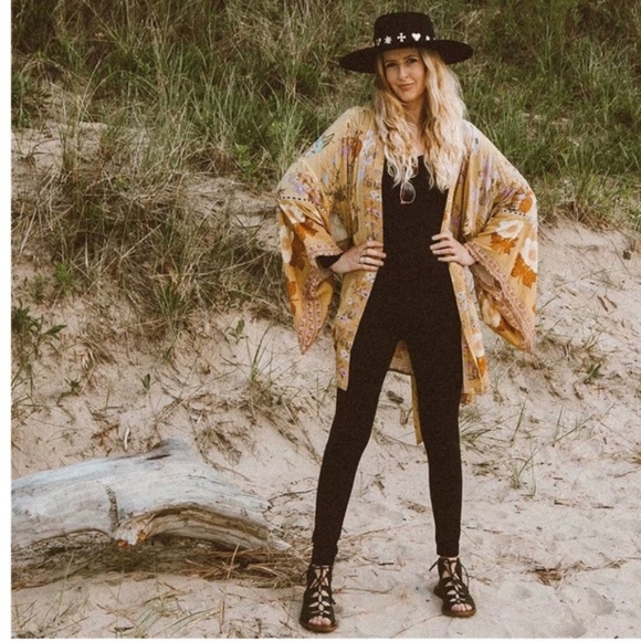 SOLD OUT Festival Floral Boho Kimono Coverup Robe - Picture 4 of 8